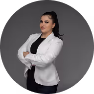 Felicia Cimpoaca, Lash Educator, Ireland