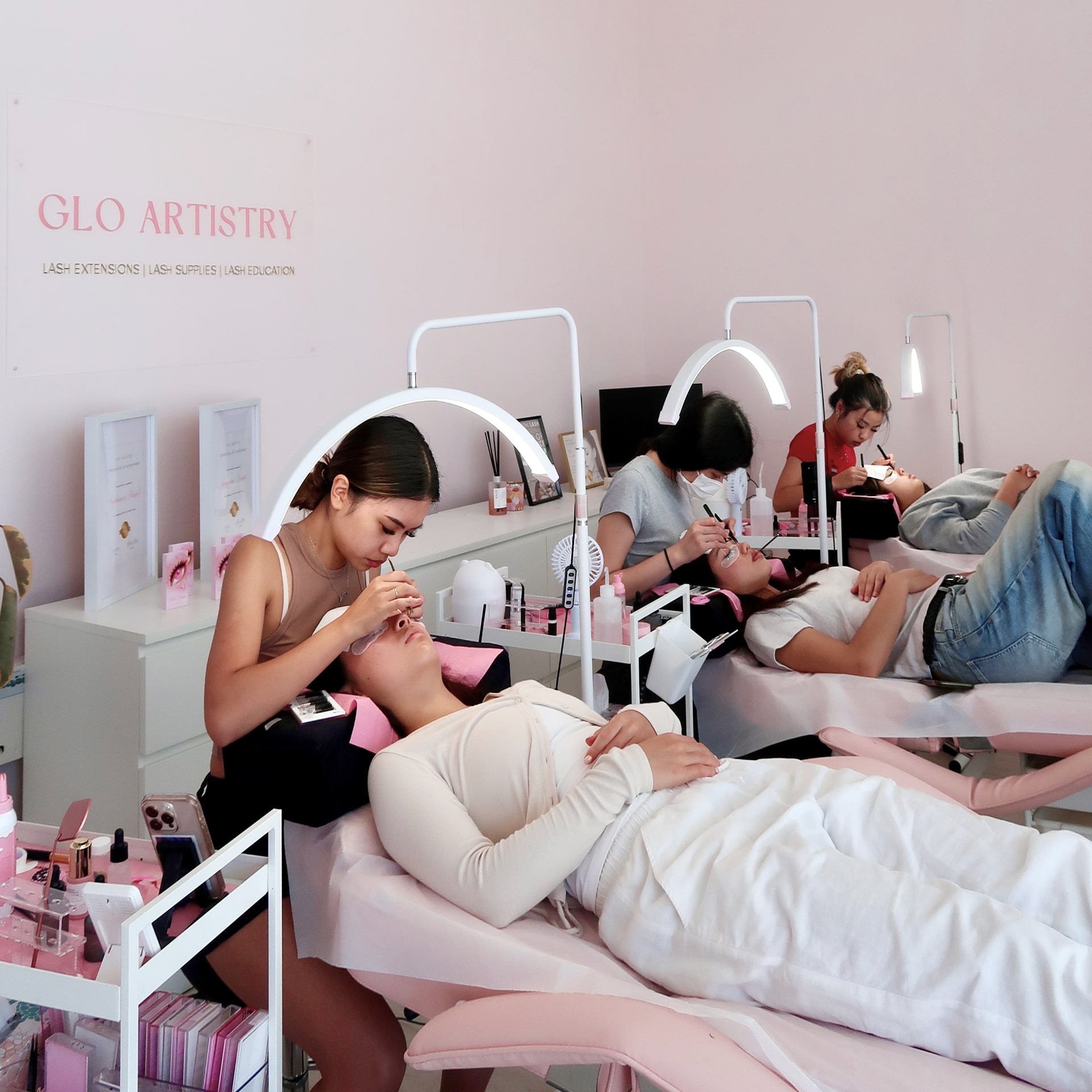 Gloria Hung — photo 2
