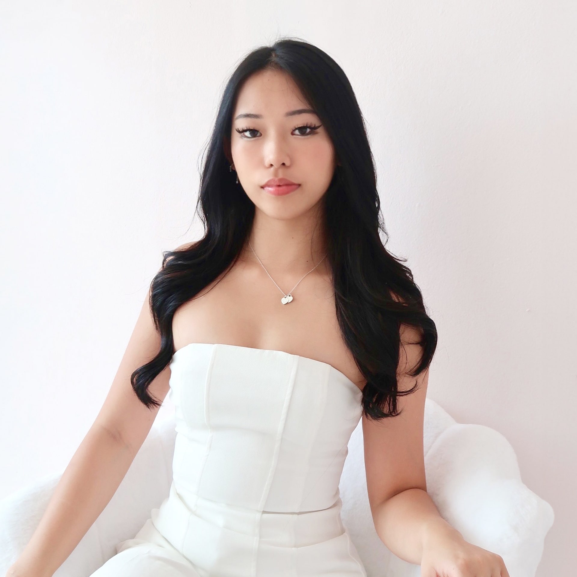 Gloria Hung — photo 1
