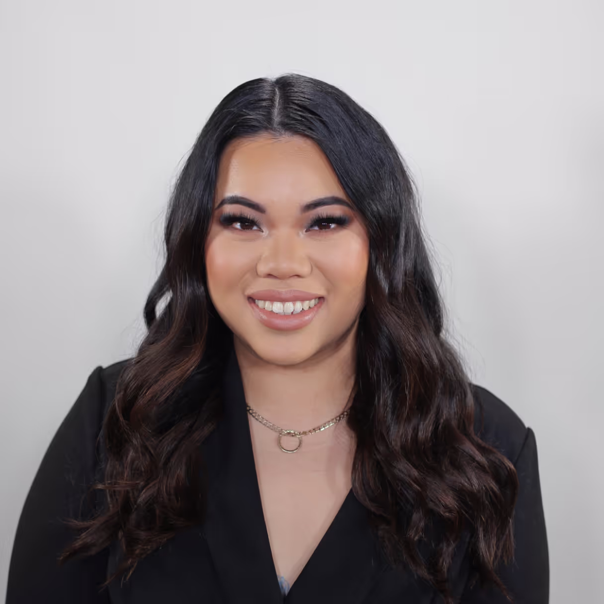 Portrait of Jen, Lash Trainer at RM Lash Academy.